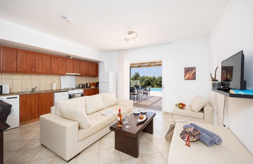 Kateleios Villa | Villa Cherry - Three Bedroom Villa, Sleeps 7
