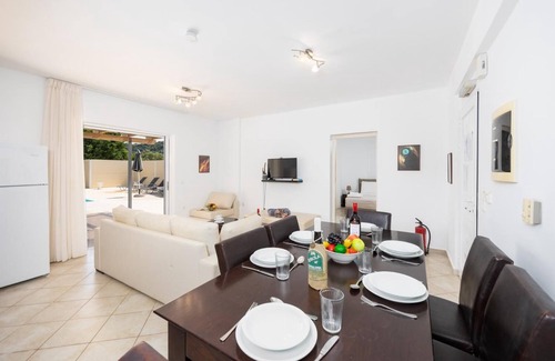 Kateleios Villa | Villa Cherry - Three Bedroom Villa, Sleeps 7