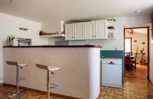 Bandol Villa | Villa 'Chez Tao' with Pool, Garden, Terrace & Wi-Fi