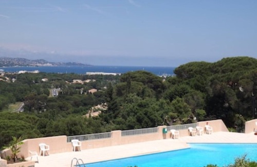 Grimaud House | VILLA Christina - TOP location for excursions, 3 pools with a view of the coast.