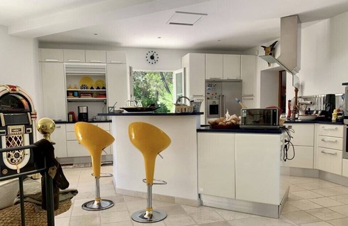 Mallemort Villa | Villa Clara luxery house on Pont Royal Golf
