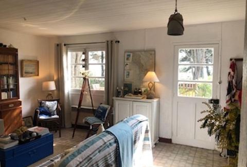 Ile-d'Aix Villa | Villa Clocomi - typique de l'ile d'aix vue mer