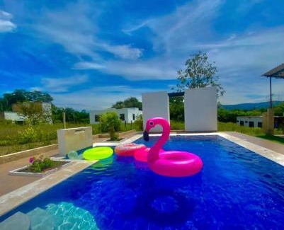 Melgar Villa | Villa con piscina privada y zona bbq en condominio