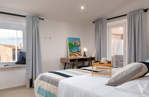 Kukci Villa | Villa Corinna with sea view has a pleasant and warm interior