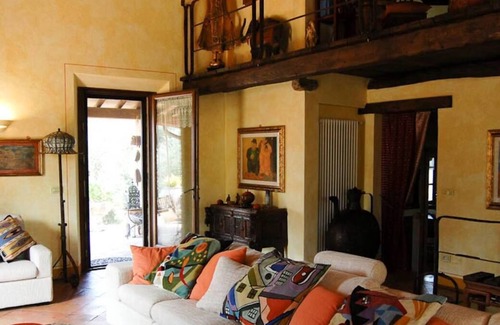 Seggiano Villa | Villa Corsini