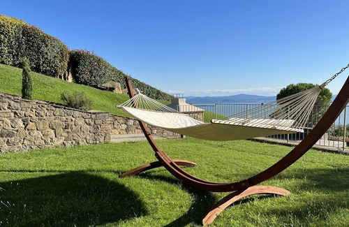 Lisciano Niccone Villa | Villa "Cuordileone" with Private Pool, Terrace & Wi-Fi