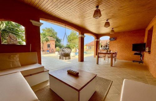 Calmont House | Villa détente piscine, spa et loisirs