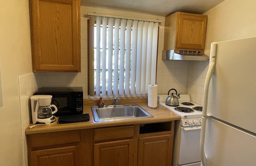Downtown Palm Springs Villa | Villa D - 1 bedroom with kitchen in the beautiful downtown Palm Springs!