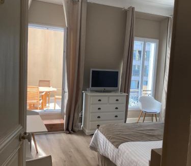 Cannes City Centre Apartment | Villa d'Estelle