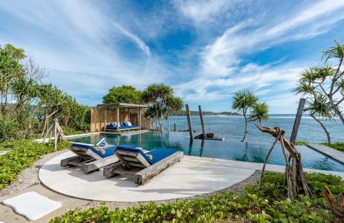 Mushroom Bay Villa | Villa Damai