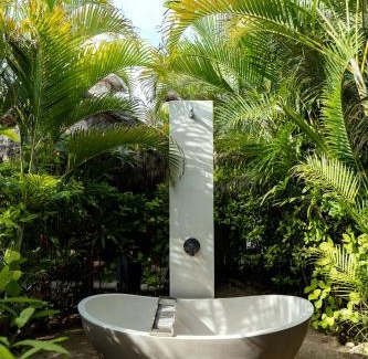 Mushroom Bay Villa | Villa Damai