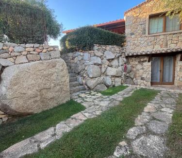Castiadas Villa | Villa Dante