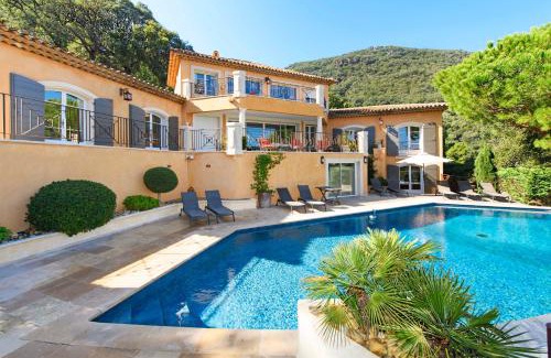Cavalaire-sur-Mer Villa | Villa Darius Belle et grande villa, piscine, clim, vue mer Cavalaire sur Mer