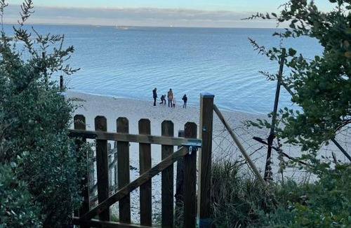 Port-des-Barques House | Villa de charme face à l'océan, sur une Ile avec accés direct plage