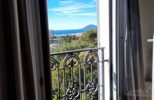 California - Pezou Villa | Villa de Charme à