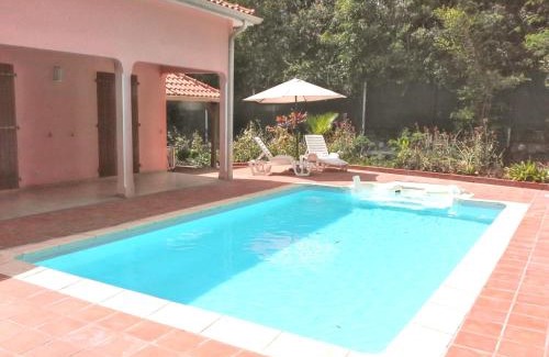 Quartier Desert Villa | Villa de charme à Sainte-Luce avec piscine et jacuzzi