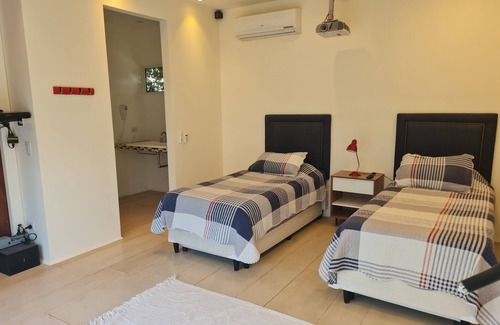 Loma Verde Villa | Villa de Diseño Exclusivo con Gran Piscina y Gran Barbacoa. Apta Mascota