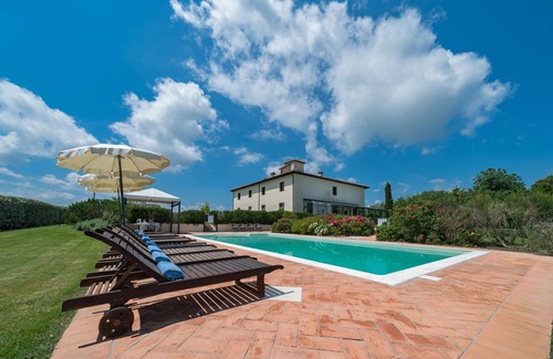 Le Piazze Villa | VILLA DE MICHELANGIOLI - VILLA MICHELANGIOLI
