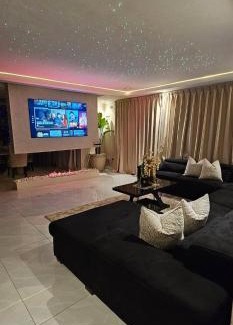 Harare House | Villa De Luna in Avondale, Lomagundi Road