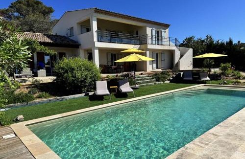 La Croix-Valmer Villa | Villa de Luxe Rénovée avec Piscine, 4 Chambres, à 5 Minutes de la Plage - FR-1-726-25