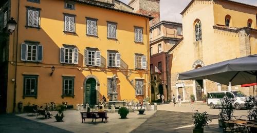 Lucca Historical Center Apartment | Villa De' Maestri - Historic Centre - Prestigious Attic with a Brand New Elevator!