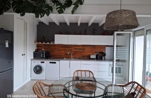 Seignosse Villa | VILLA DE PLAIN PIED ET STUDIO CLIMATISES, AU CALME, 6 PERSONNES MAXIMUM A 7mn DU GOLF ET DE LA PLAGE