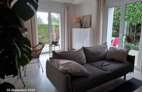 Seignosse Villa | VILLA DE PLAIN PIED ET STUDIO CLIMATISES, AU CALME, 6 PERSONNES MAXIMUM A 7mn DU GOLF ET DE LA PLAGE