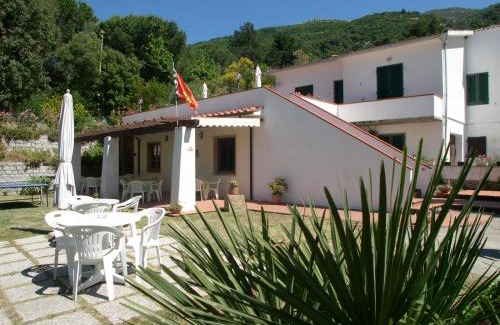 Sant' Andrea Bed & Breakfast | Villa dei Limoni