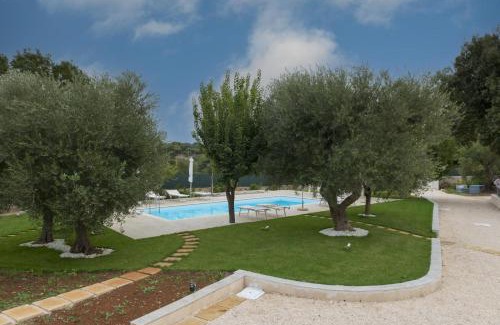 Cisternino Villa | Villa dei Monti with exclusive pool