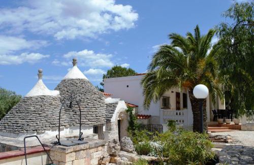 Castellana Grotte Villa | Villa dei Tigli - trulli e relax