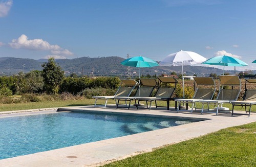 Ferretto Villa | Villa dei Vini – Country house with swimming pool in Cortona, Tuscany.