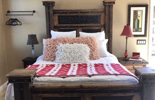 Temecula House | Villa Del Enzo Your Wine Country Hideaway CLOSE TO ALL WINERIES!