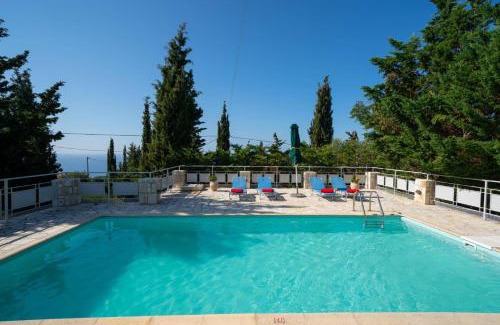 Antipata Villa | Villa Delfini by Villa Plus