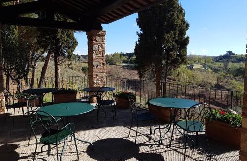 Lari Hotel | Villa Delia Hotel and Cooking School
