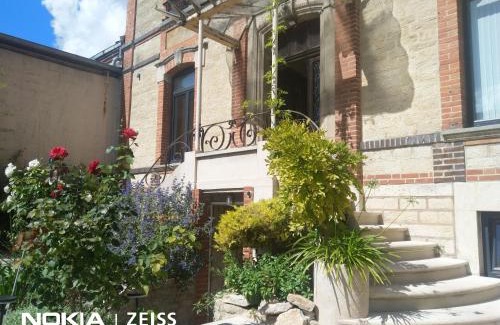 Sainte-Savine Apartment | Villa des dames