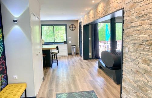 Marsac Villa | Villa-des-eaux Douces