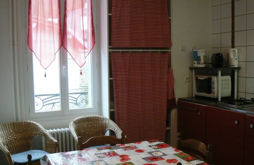 La Bourboule Apartment | Villa des Familles - Vendeix - quiet in La Bourboule