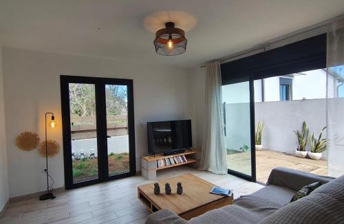 Montvert-les Bas House | Villa des trois singes