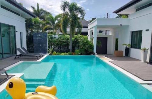 Ban Saiyuan Villa | VILLA DESTINY - Luxury Villa Near Nai Harn Beach