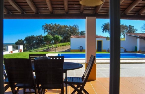 Avis House | Villa do Outeiro - Private villa with pool