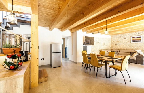 Modrusani Villa | Villa Doda with 2 bedrooms, garden, heated pool and sauna in Istria