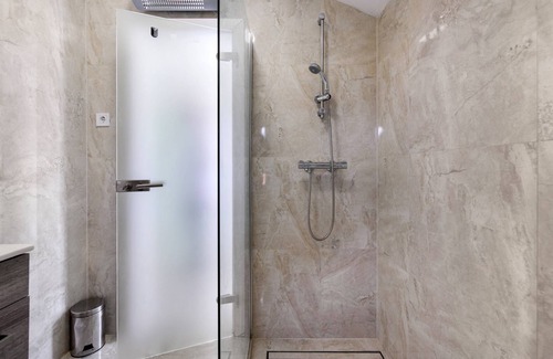 Mugeba Villa | Villa Dolce Vita with 2 pools