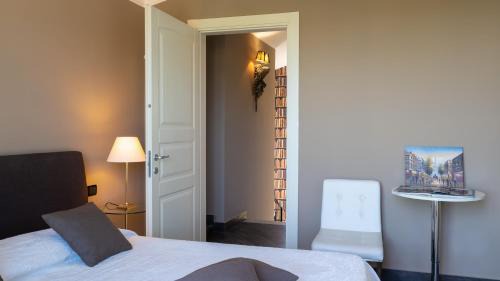 Pieve a Elici Villa | Villa Dolphin 10, Emma Villas