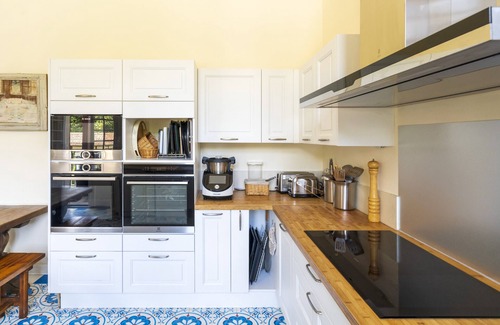 Soustons Villa | Villa 'Domaine De Bellegarde' with Private Terrace, Private Garden and Wi-Fi