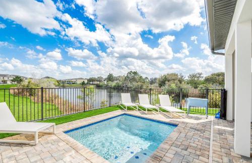 Loughman House | Villa Domani 5 Bedroom Home with Pool (2018)
