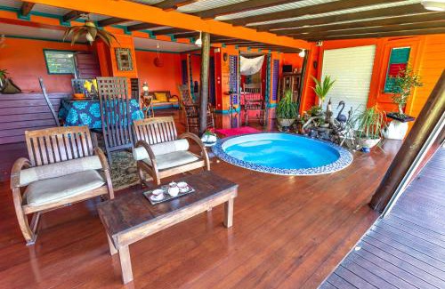 Deshaies Villa | Villa douillette à Deshaies – Vue sur la mer et la montagne - 96 m²