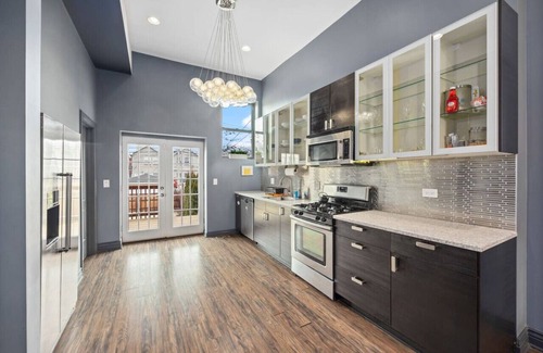 Bronzeville Bed & Breakfast | Villa Dubois Guest House Room 5