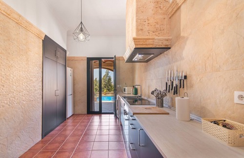 Cantillana Villa | Villa 'Durán Esteban' with Mountain Views, Wi-Fi and Air Conditioning