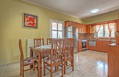 Agrilia Villa | Villa Eleon with private pool, BBQ and beautiful garden.