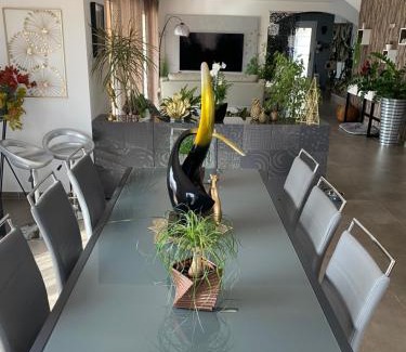 Cabrieres Villa | Villa en bordure de Garrigue